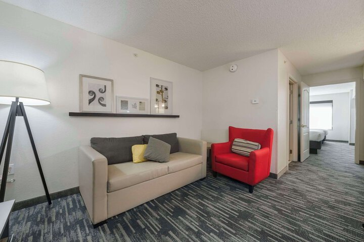 Country Inn & Suites by Radisson Lake George (Queensbury), NY