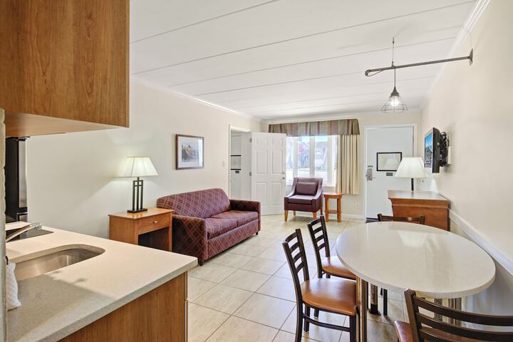 Desert Sand Resort