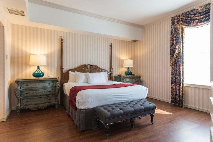 Room 10 of 40