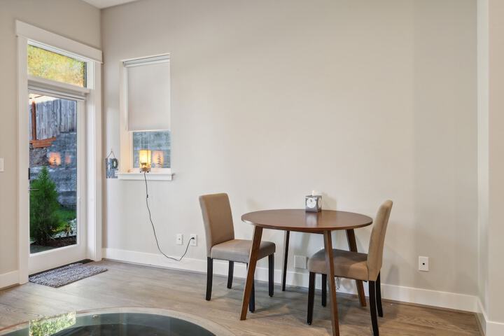 Cozy 1br Retreat in Sammamish 1 Bedroom Apts