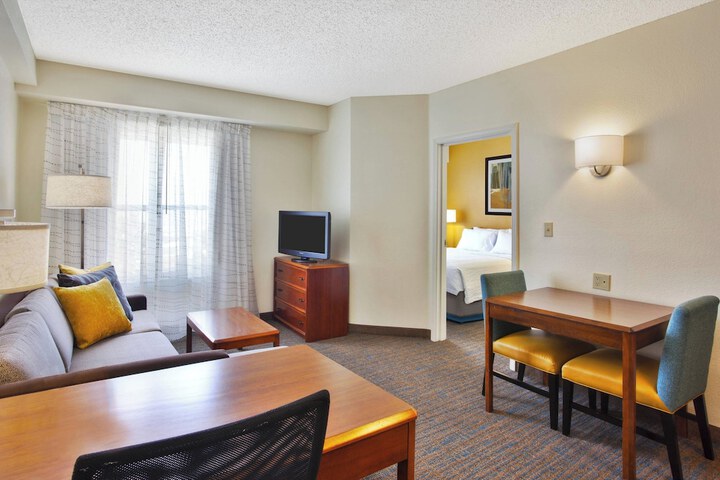 Room 35 of 52