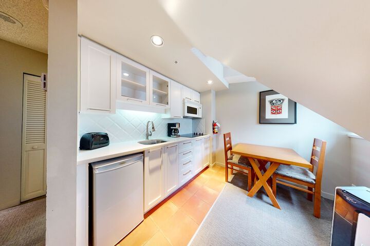 Whistler Peak Lodge