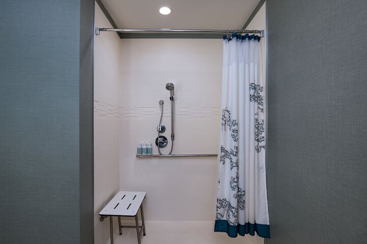 Room 20 of 43