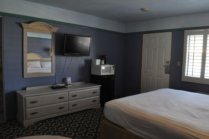 Room 41 of 65