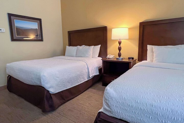 Room 16 of 40