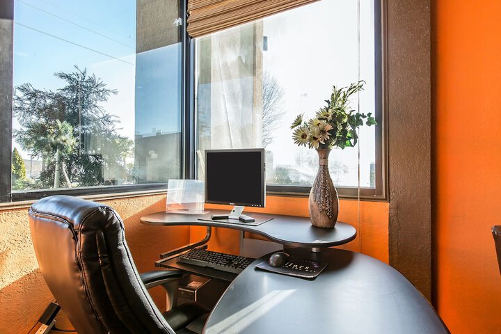 Business Center 35 of 36