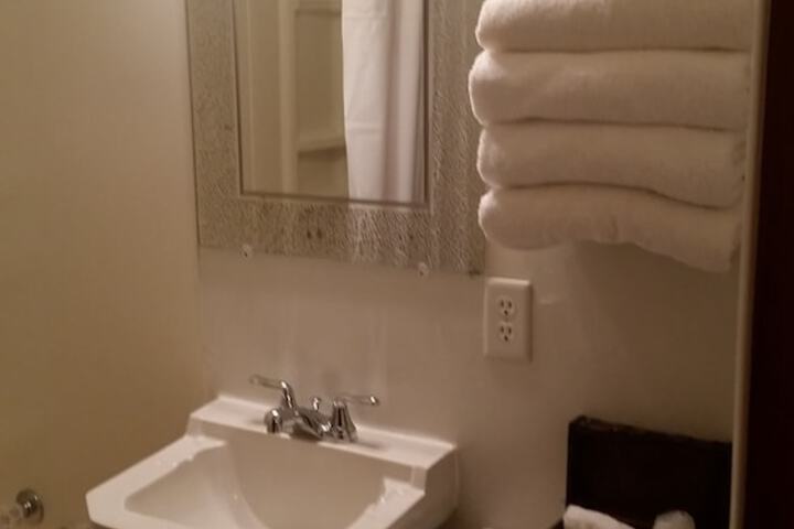 Room 18 of 36