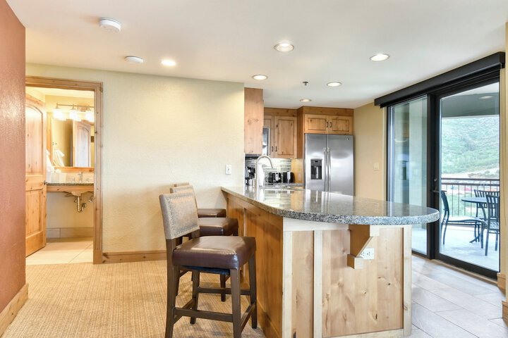 Grand Summit Hotel - Canyons Village a RockResort