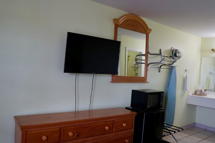 Room 31 of 33