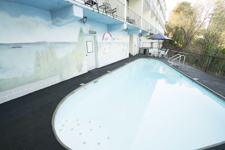 Pool 1 of 29