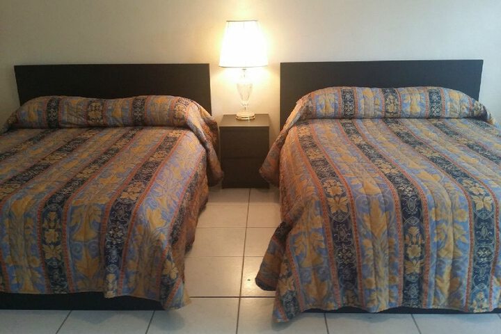 Room 13 of 39