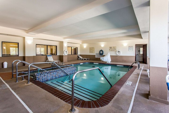 Quality Inn & Suites Guymon East
