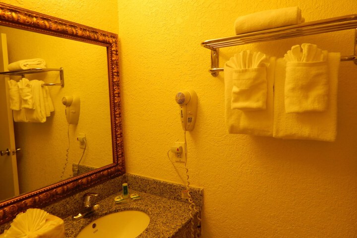 Room 20 of 27