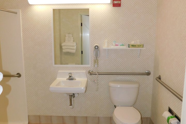 Room 26 of 44