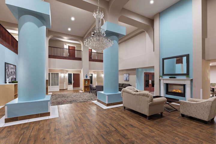 Super 8 by Wyndham Lubbock West