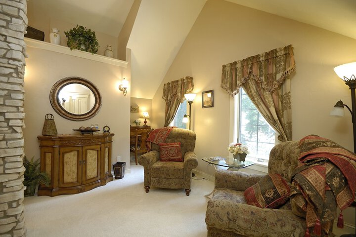 Room 32 of 46