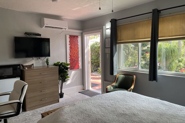 Room 46 of 90