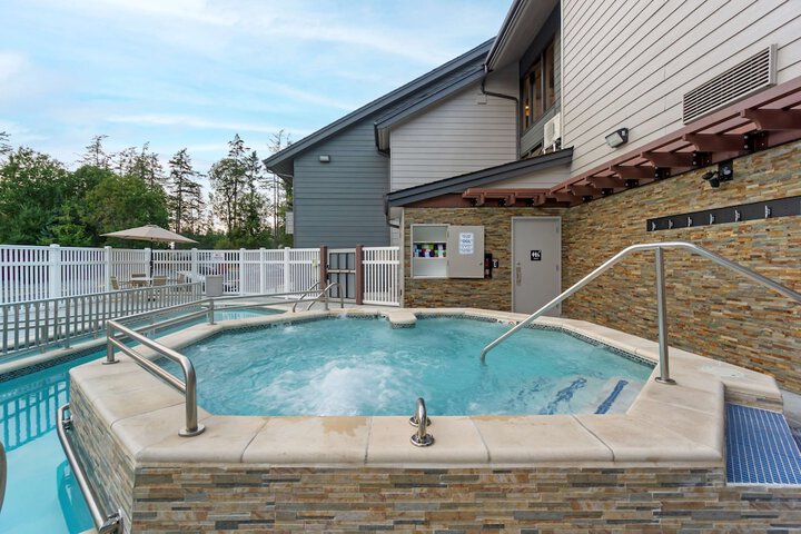 Pool 11 of 50