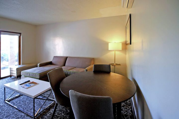 El Sendero Inn an Ascend Collection Hotel