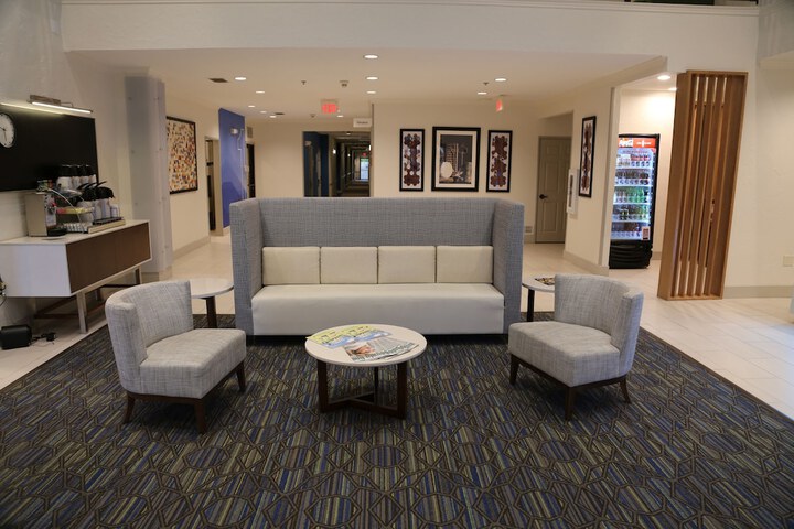 Holiday Inn Express Hotel & Suites Greenville by IHG