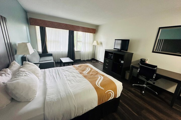 Room 14 of 38