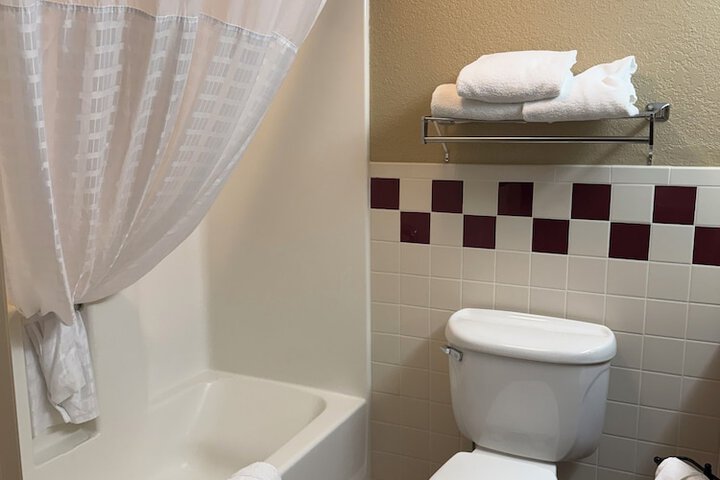 Rodeway Inn Hesston