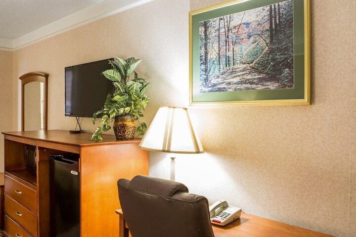 Room 15 of 20