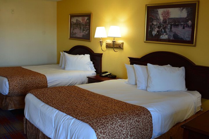 Room 28 of 36