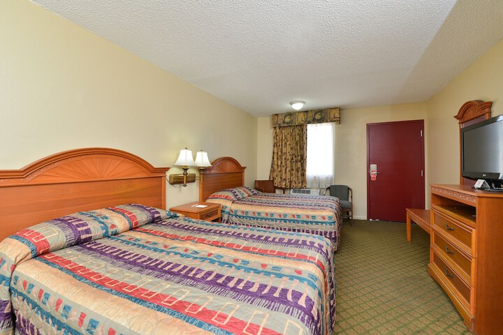 Room 14 of 16