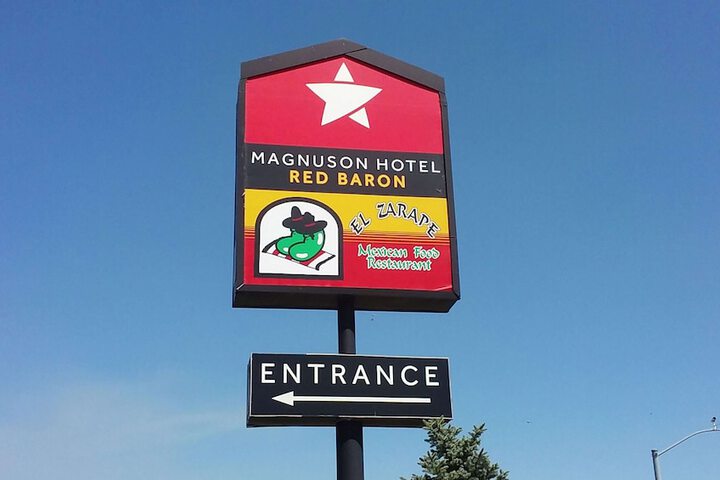 Magnuson Hotel Red Baron