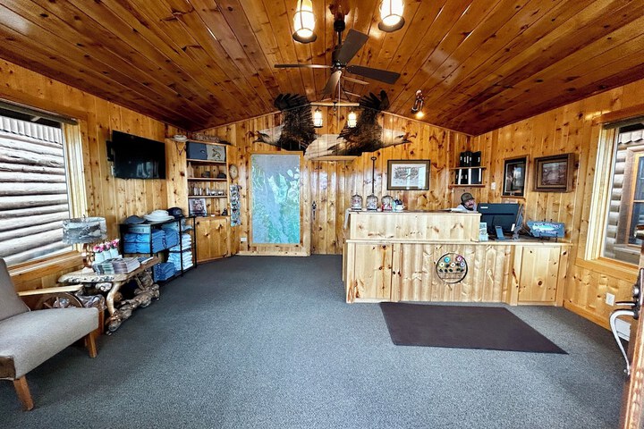 El Western Cabins & Lodges