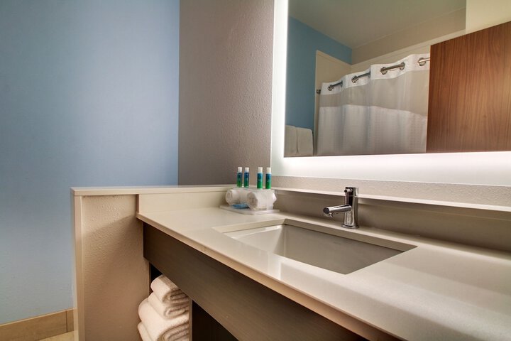 Holiday Inn Express & Suites Summerville by IHG