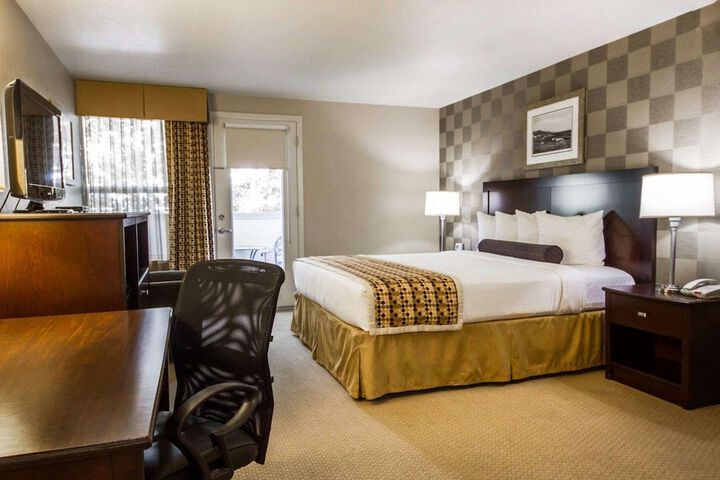 Room 20 of 53