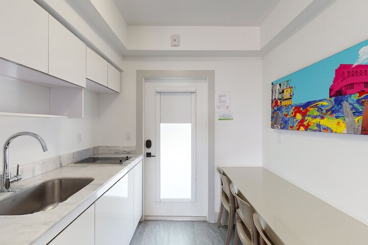 Room 14 of 17