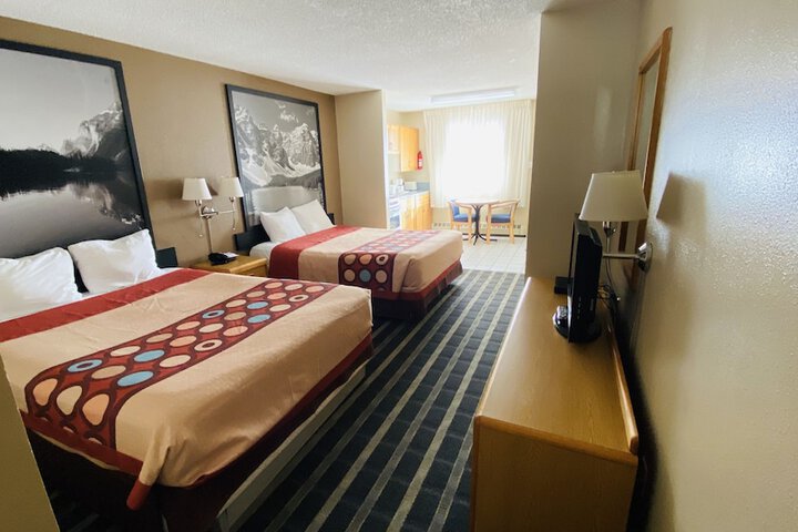 Room 14 of 21