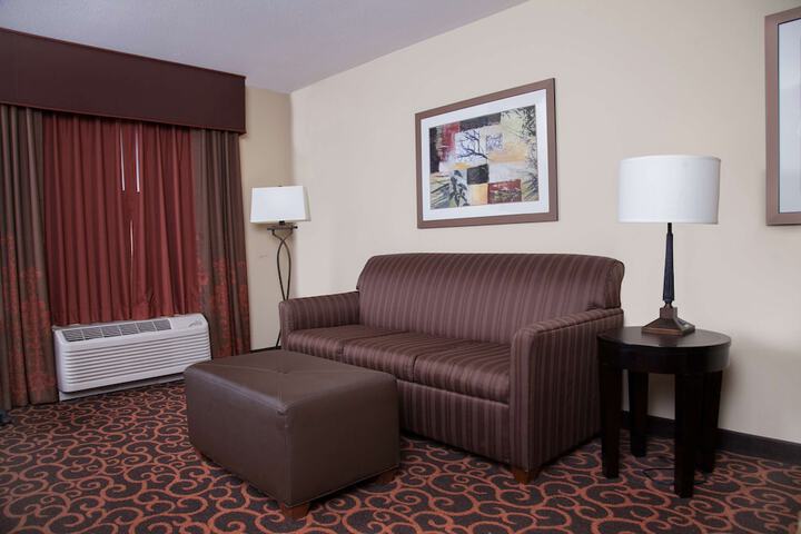Room 28 of 64