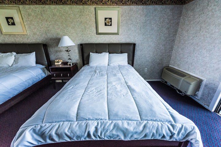 Room 37 of 68