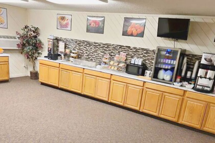 Burke Inn Motel & Suites