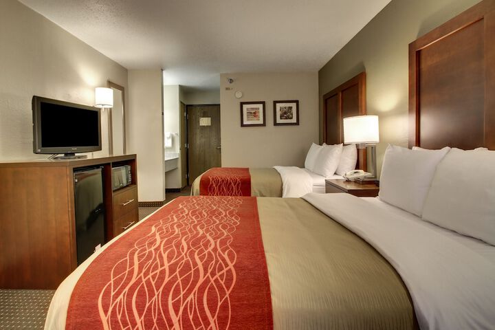 Room 28 of 68