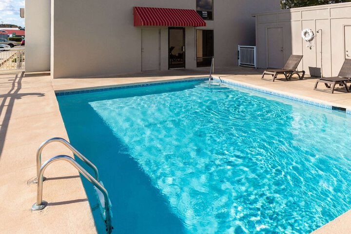 Pool 5 of 26