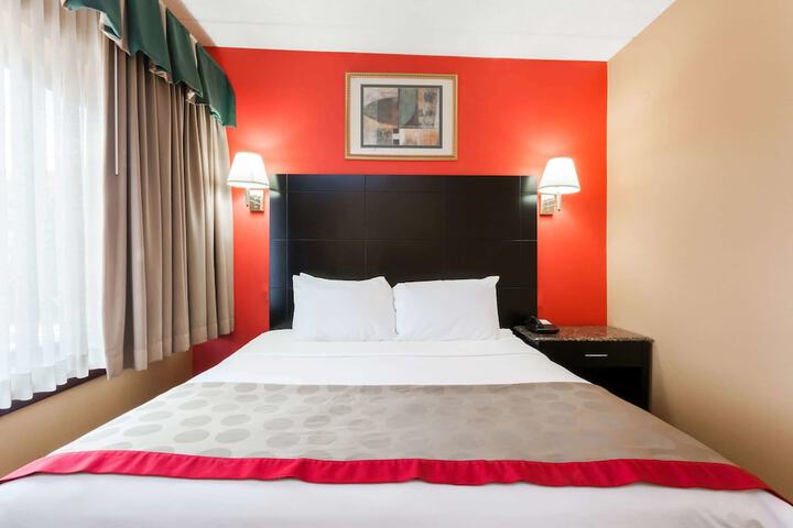 Room 8 of 26