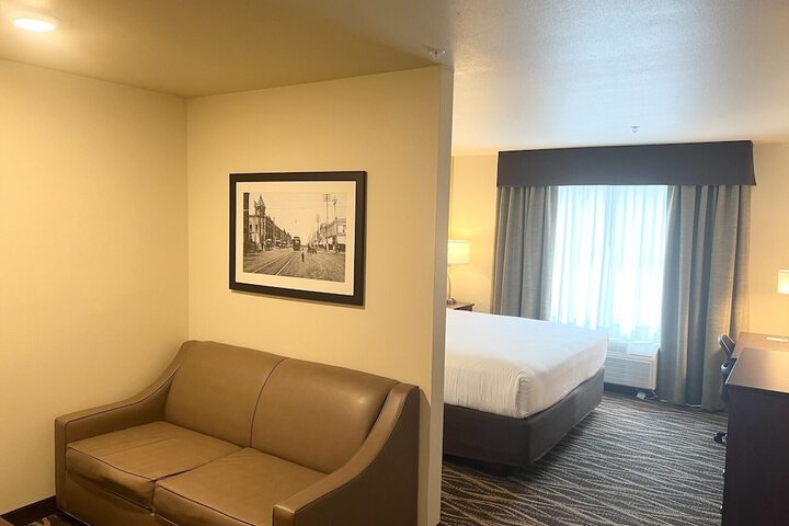 Room 56 of 72