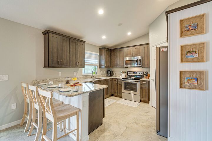 Englewood Vacation Rental w / Private Heated Pool!