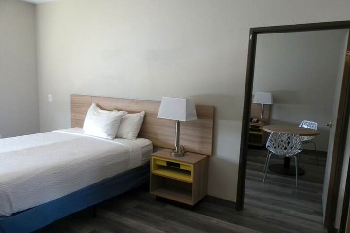 Room 93 of 143