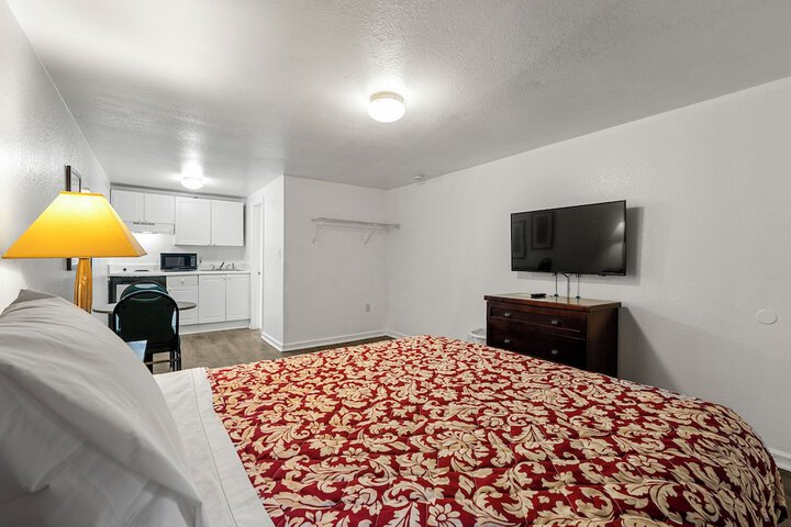 Room 51 of 70