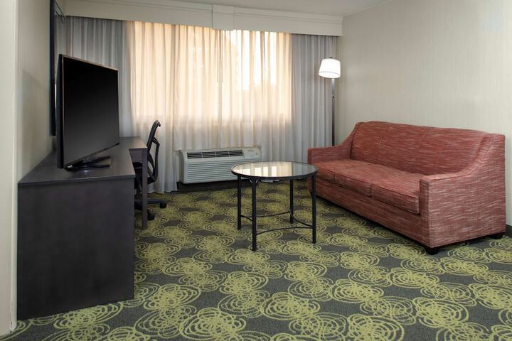 Room 19 of 51