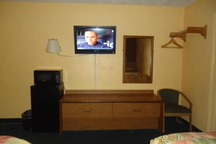 Relax Inn Elmira