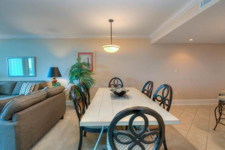 Mar Vista Grande 614