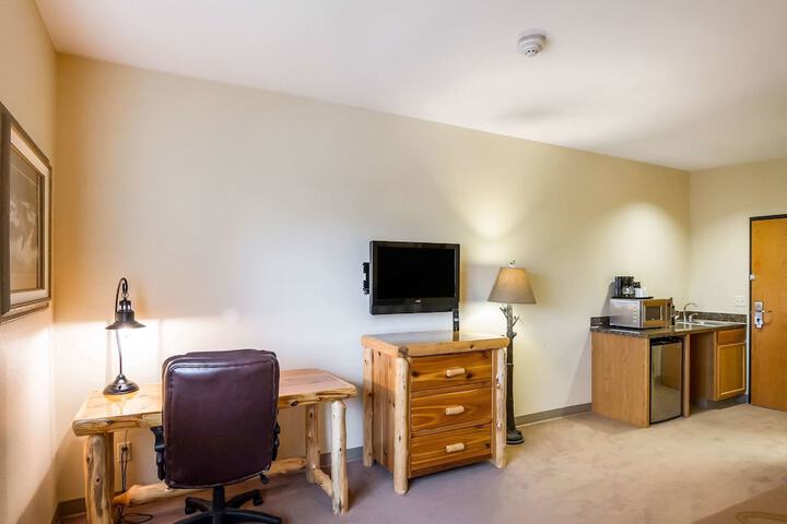 Room 19 of 28