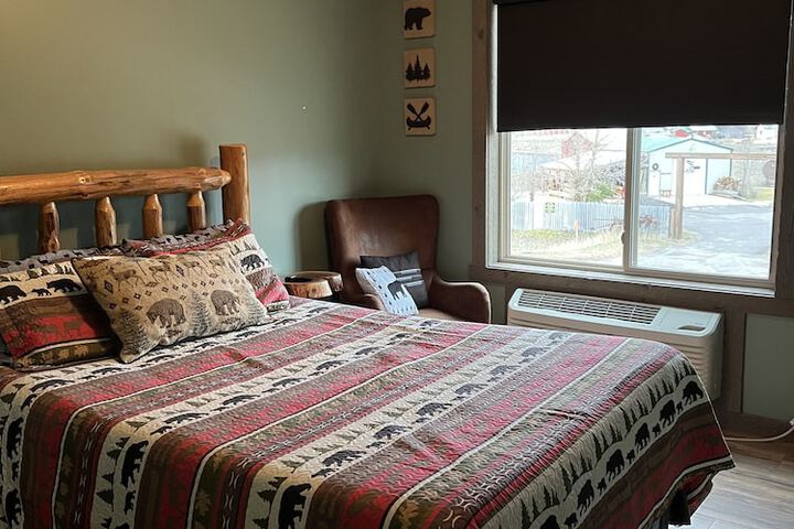 Room 20 of 33
